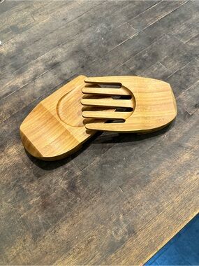 Pampered Chef Bamboo Slide Together Salad Servers.